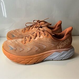 Hoka ARAHI 6 Tangerine Athletic Sneakers womens 8B